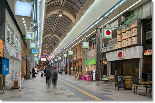 �΂̒��E���̑�