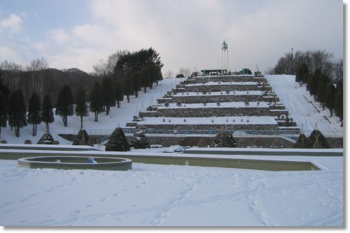 ���R�L�O����